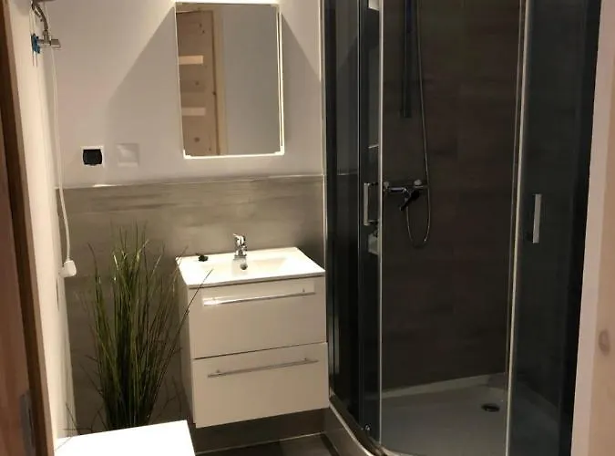 松木山林小屋 * 波别罗沃